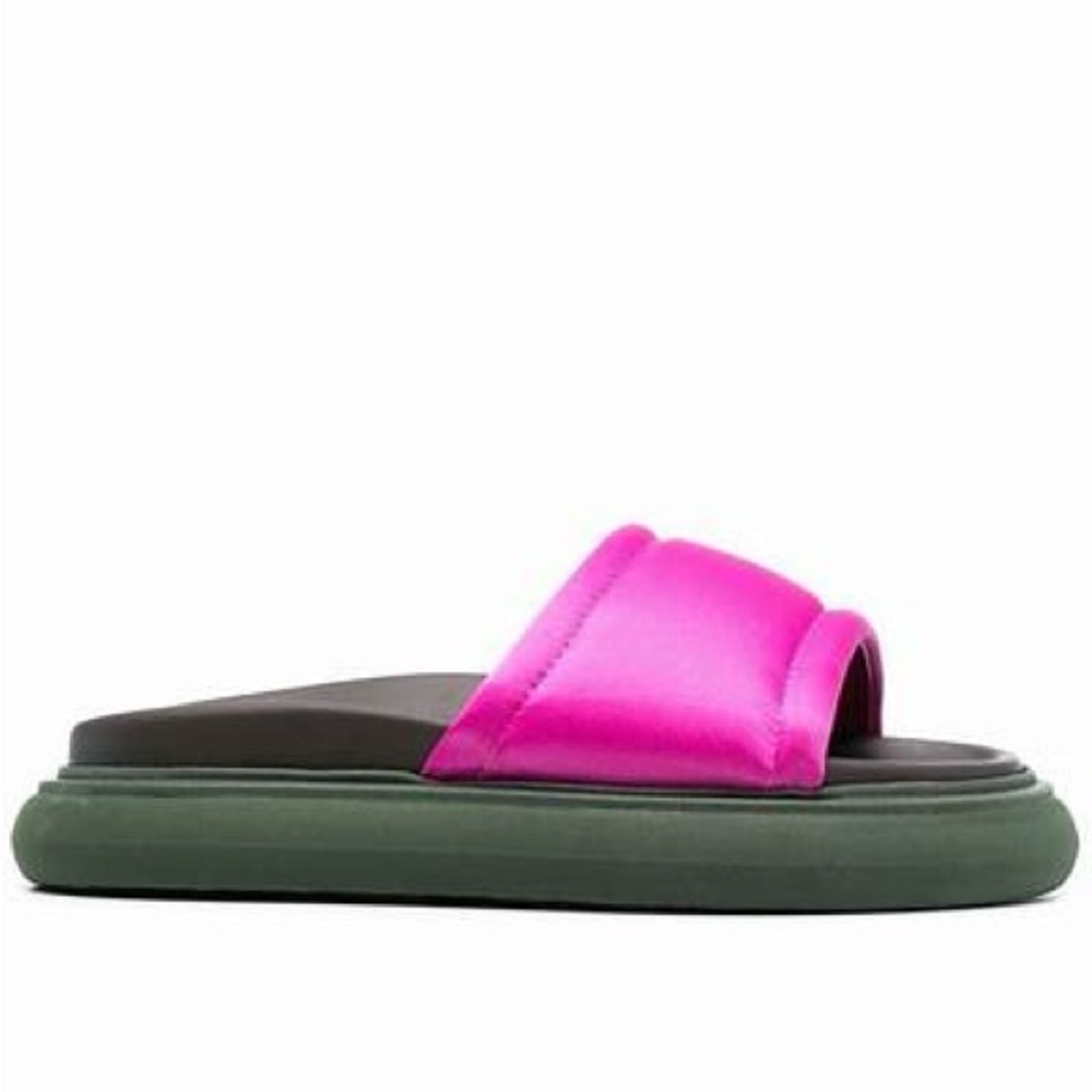 THE ATTICO SLIDES